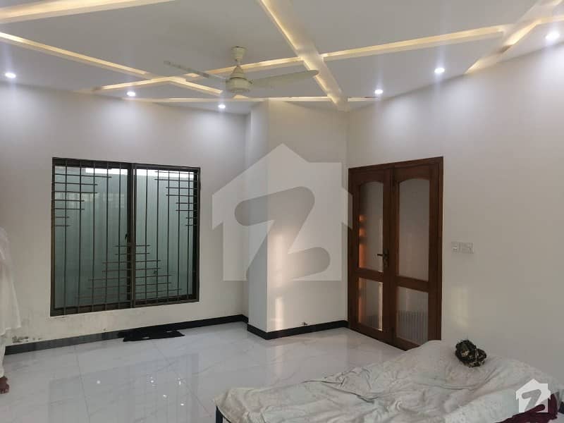 House Of 2250  Square Feet Available In Lda Avenue