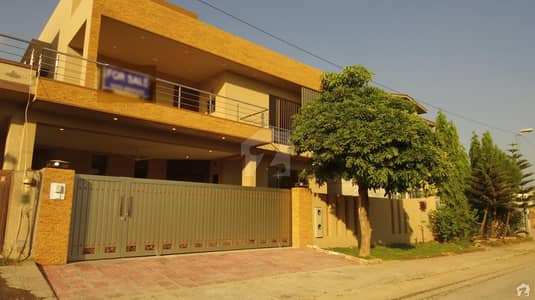ڈی ایچ اے فیز 2 - سیکٹر ای ڈی ایچ اے ڈیفینس فیز 2 ڈی ایچ اے ڈیفینس اسلام آباد میں 6 کمروں کا 1 کنال مکان 5.7 کروڑ میں برائے فروخت۔ ڈی ایچ اے فیز 2 - سیکٹر ای ڈی ایچ اے ڈیفینس فیز 2 ڈی ایچ اے ڈیفینس اسلام آباد میں 6 کمروں کا 1 کنال مکان 5.7 کروڑ میں برائے فروخت۔
