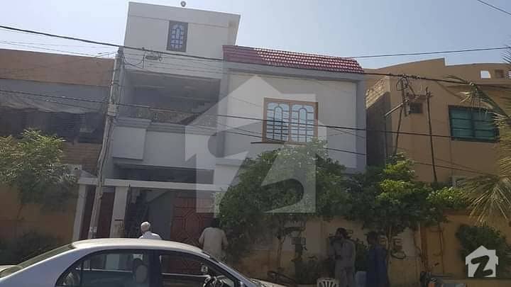 ڈی ایچ اے فیز 7 ڈی ایچ اے کراچی میں 4 کمروں کا 8 مرلہ مکان 5.5 کروڑ میں برائے فروخت۔