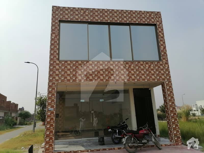 لاہور موٹر وے سٹی ۔ بلاک پی لاھور موٹروے سٹی لاہور میں 2 مرلہ عمارت 65 لاکھ میں برائے فروخت۔