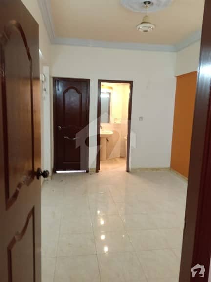 Dha Defence Phase 6 Bukhari Commercial Flat 3 Bed D/D 2nd Floor Rent