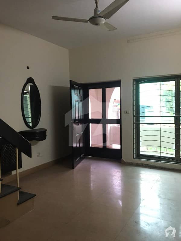 2250  Square Feet House In Gulberg Best Option