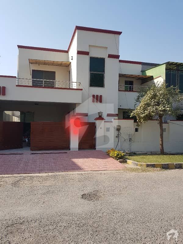 عسکری 14 راولپنڈی میں 3 کمروں کا 10 مرلہ مکان 2.75 کروڑ میں برائے فروخت۔