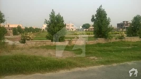 1 Kanal Plot - Near Park On Ideal Location 1 Kanal Plot - Near Park On Ideal Location