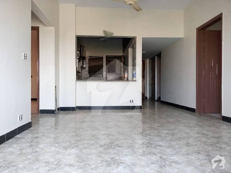 3 Bed Room 1600 Sq Feet Apartment For Rent