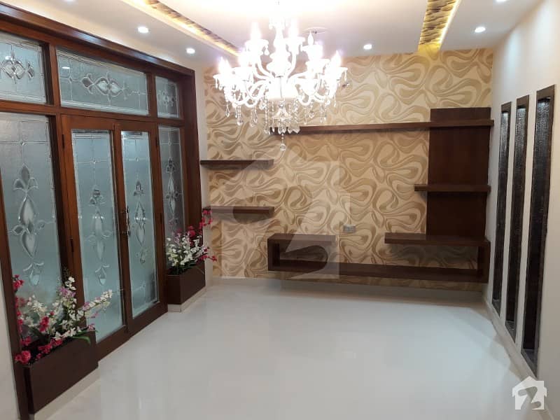 بحریہ ٹاؤن ۔ بلاک اے اے بحریہ ٹاؤن سیکٹرڈی بحریہ ٹاؤن لاہور میں 3 کمروں کا 5 مرلہ مکان 47 ہزار میں کرایہ پر دستیاب ہے۔