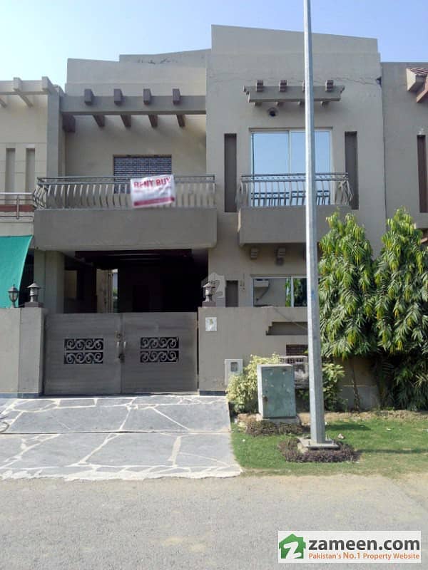 Double Storey House For Rent