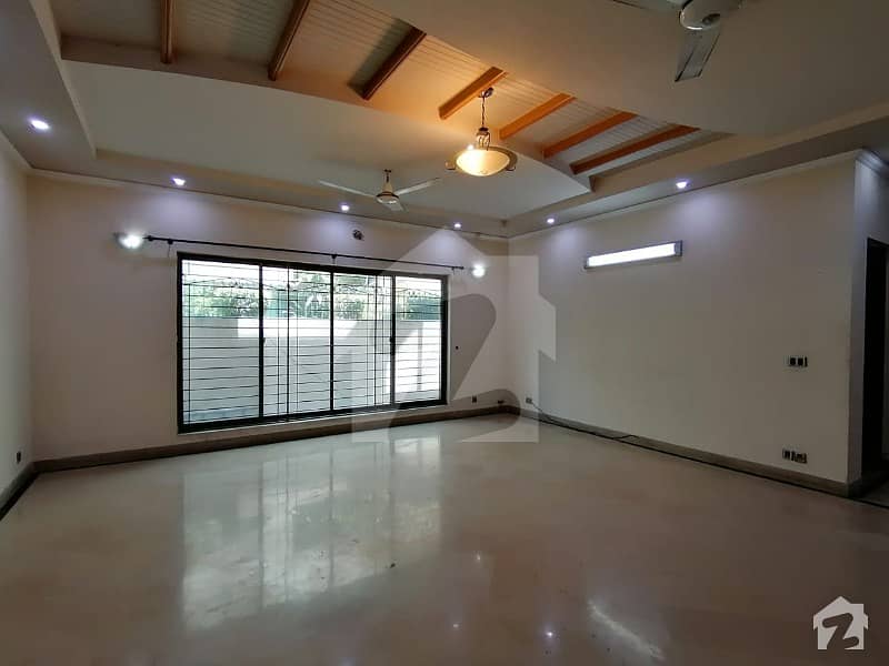 1 Kanal Lower Portion For Rent In Dha Phase 5 Nice Location