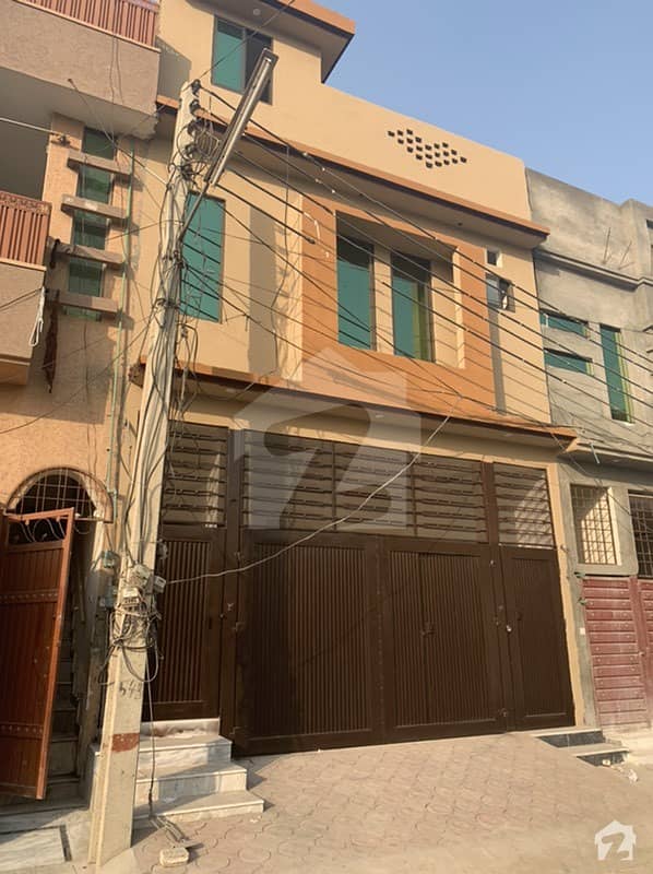 حیات آباد فیز 6 - ایف10 حیات آباد فیز 6 حیات آباد پشاور میں 8 کمروں کا 3 مرلہ مکان 1.35 کروڑ میں برائے فروخت۔