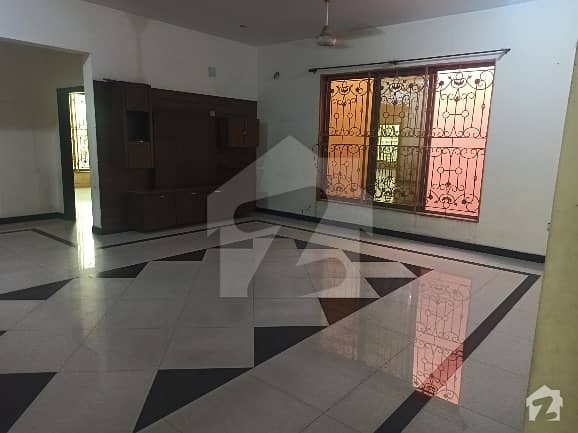 1 Kanal Upper Portation Available For Rent In Shalimar Town Gujranwala
