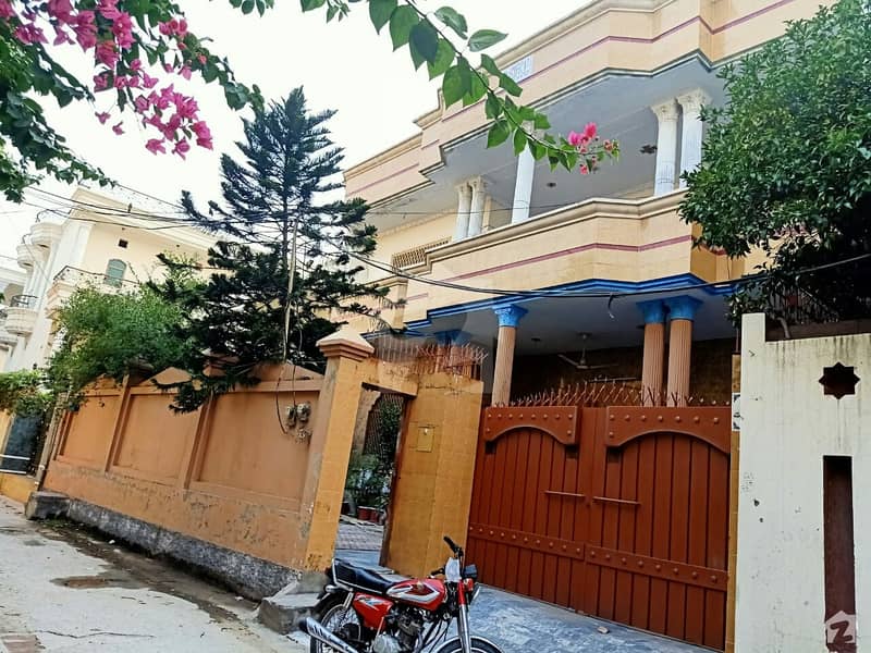 12 Marla House Is Available For Sale In Shah Hussain Road
