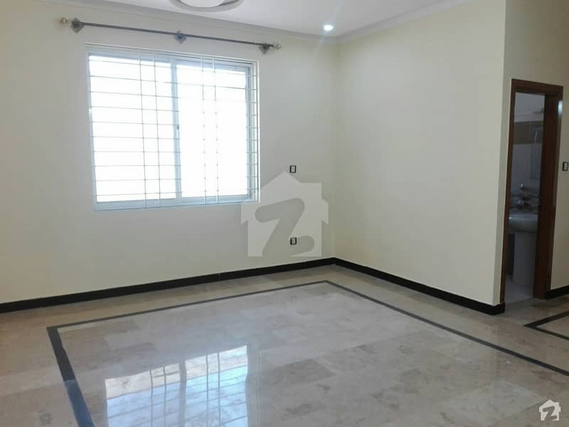 1 Kanal Spacious House Available In Soan Garden For Rent