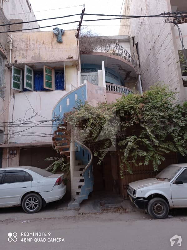 ناظم آباد - بلاک 5ای ناظم آباد کراچی میں 5 کمروں کا 5 مرلہ مکان 2.15 کروڑ میں برائے فروخت۔