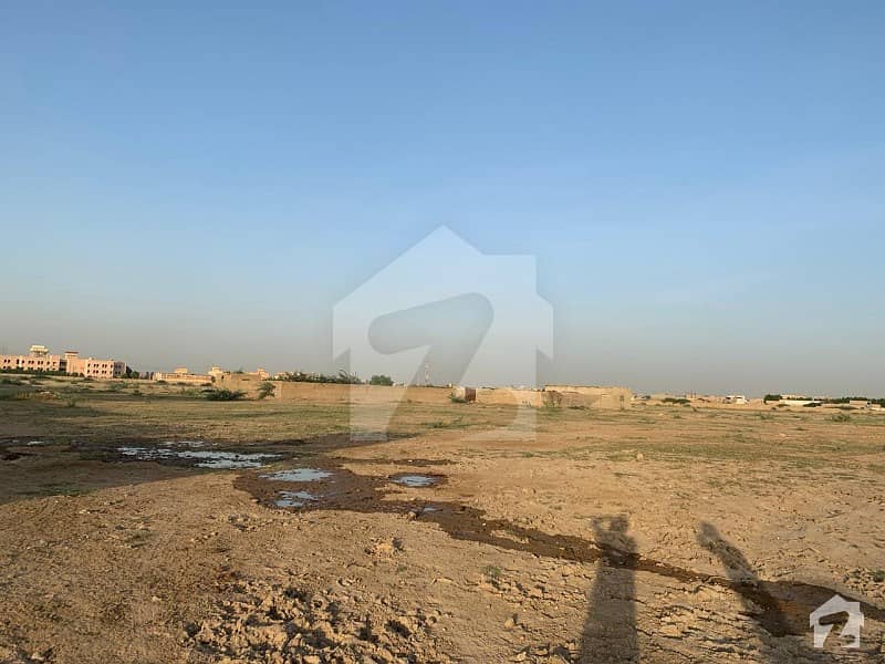 1000 Yards Plot Available For Sale In Hamdam Chs Behind Rangers HQ
