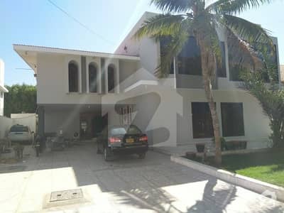 D. h. a Phase 6 1000 Square Yards Bungalow For Sale