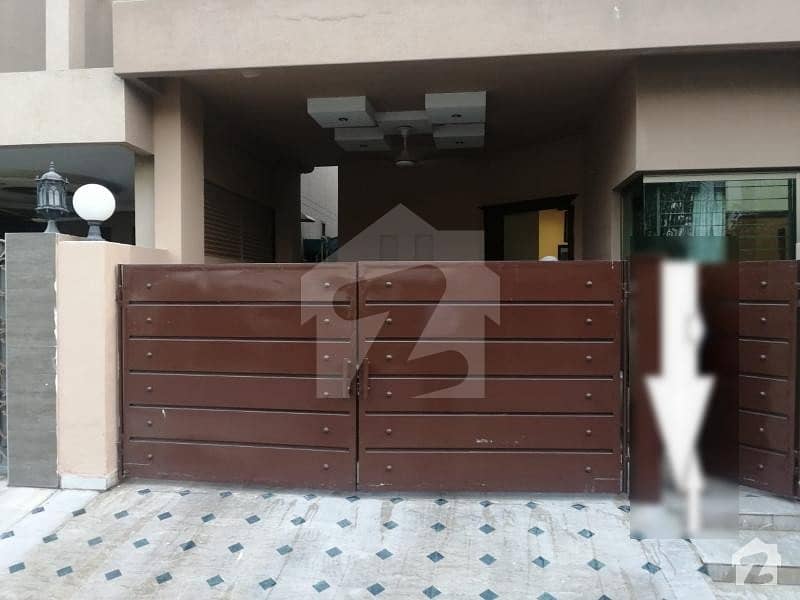 Dha Defense 7 Marla Slightly House Available For Sales