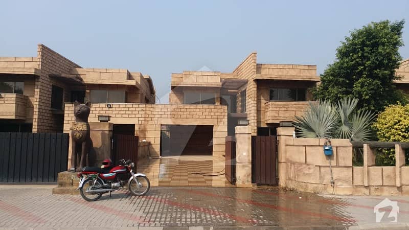 33 Marla Meadows Villas House With With All Accessories For Sale In Meadows Villas Bahria Town Lahore