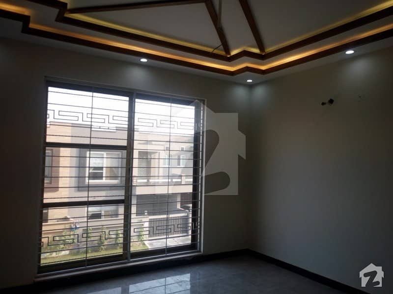 Stunning 5 Marla Upper Portion In Paragon City Available