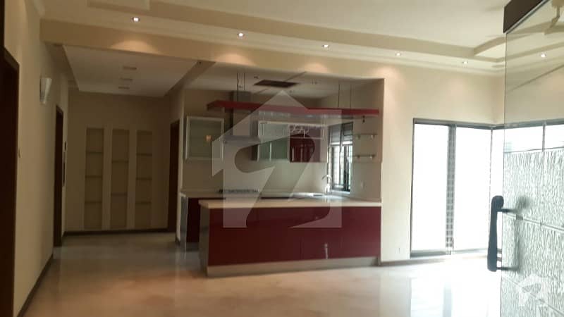 1 Kanal Old House Is Available For Sale In Dha Phase 3  Block Y Lahore