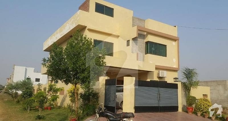 آئی ای پی انجینئرز ٹاؤن لاہور میں 5 کمروں کا 10 مرلہ مکان 1.7 کروڑ میں برائے فروخت۔