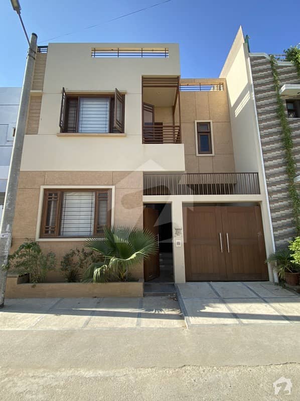 120 Yds Bungalow Almost New 1 Year Old In Dha 120 Yds Bungalow Almost New 1 Year Old In Dha