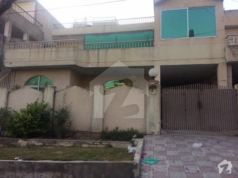 گلریز ہاؤسنگ سوسائٹی فیز 3 گلریز ہاؤسنگ سکیم راولپنڈی میں 6 کمروں کا 11 مرلہ مکان 1.7 کروڑ میں برائے فروخت۔