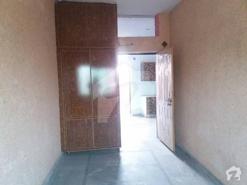 چکری روڈ راولپنڈی میں 2 کمروں کا 3 مرلہ مکان 32 لاکھ میں برائے فروخت۔