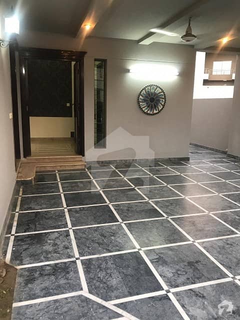 Stunning 10 Marla House In Cantt Available Stunning 10 Marla House In Cantt Available