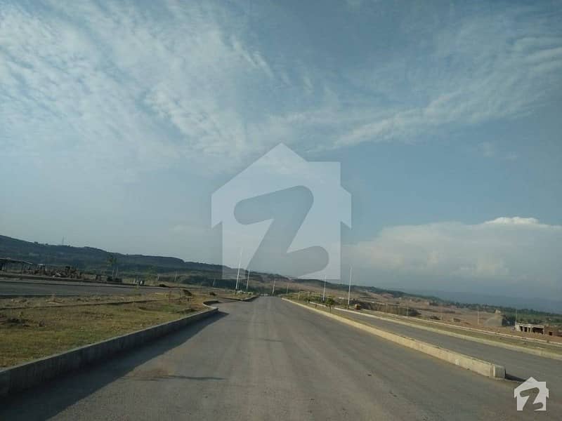 1800  Square Feet Commercial Plot In Dha Defence For Sale