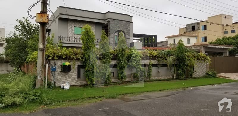 House Is Available For Sale In Wapda Town