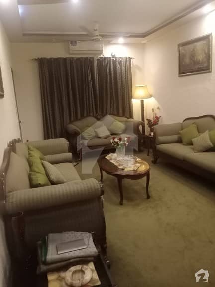 گلبرگ 3 گلبرگ لاہور میں 5 کمروں کا 10 مرلہ مکان 2.5 کروڑ میں برائے فروخت۔