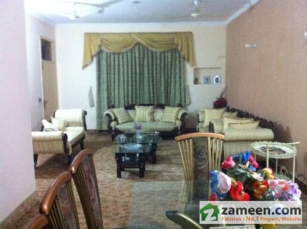 Used Bungalow For Sale In Johar Town