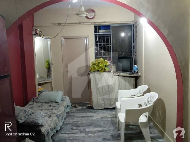 Flat Of 700  Square Feet In North Karachi For Sale