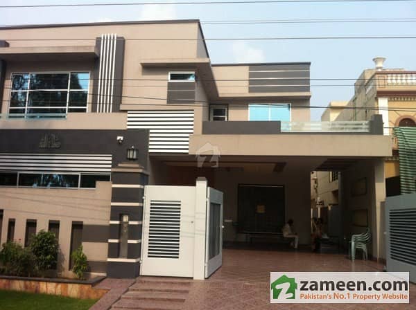 1 Kanal Brand New Bungalow Owner Built House For Sale
