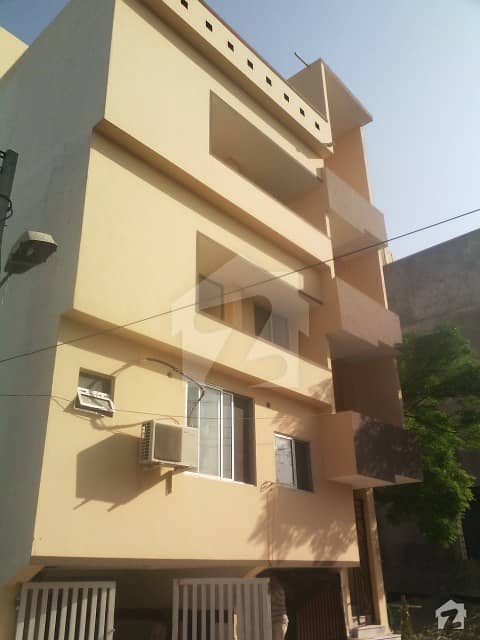 550  Square Feet Flat Ideally Situated In Pwd Housing Scheme