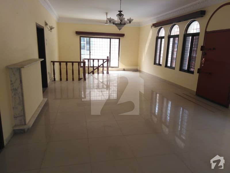 E7 1000 Sq Yd Beautiful House Having 5 Bedrooms With Attached Bathrooms Is Available For Rent