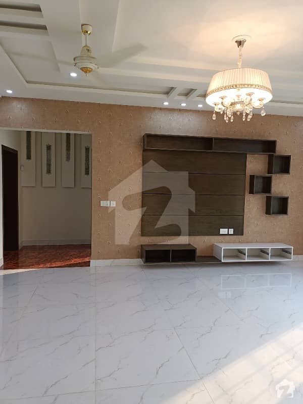 One Kanal House With Basement For Sale In Nishtar Block Bahria Town Lahore