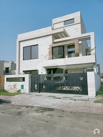 بحریہ ٹاؤن سیکٹر ای بحریہ ٹاؤن لاہور میں 5 کمروں کا 10 مرلہ مکان 2.45 کروڑ میں برائے فروخت۔ بحریہ ٹاؤن سیکٹر ای بحریہ ٹاؤن لاہور میں 5 کمروں کا 10 مرلہ مکان 2.45 کروڑ میں برائے فروخت۔