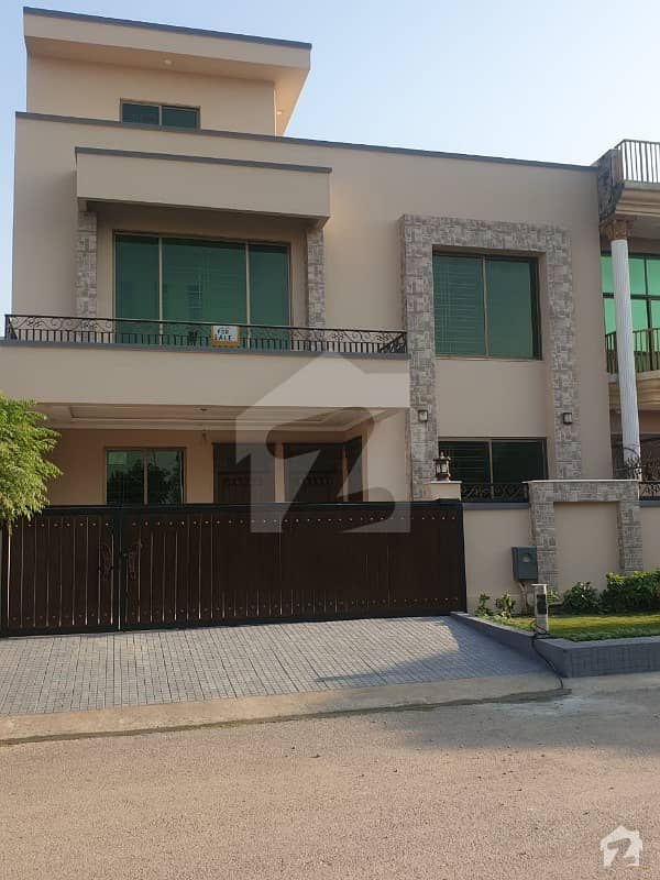 Brand New House 10 Marla Size 35x70 G13 Islamabad For Sale