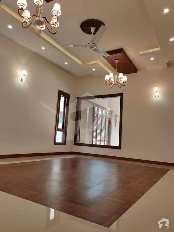 3760  Square Feet Flat In D. H. A For Rent