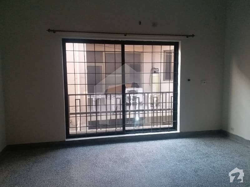 Chaklala Scheme 3 Flat Available For Rent Best Location
