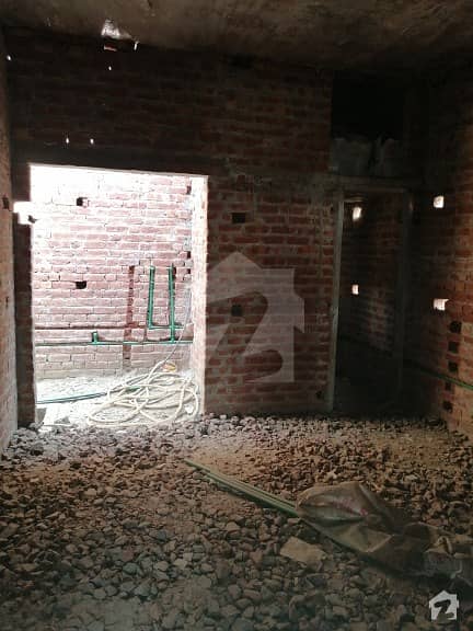 ایلیٹ ٹاؤن ۔ بلاک ایف ایلیٹ ٹاؤن لاہور میں 2 کمروں کا 5 مرلہ مکان 32 لاکھ میں برائے فروخت۔