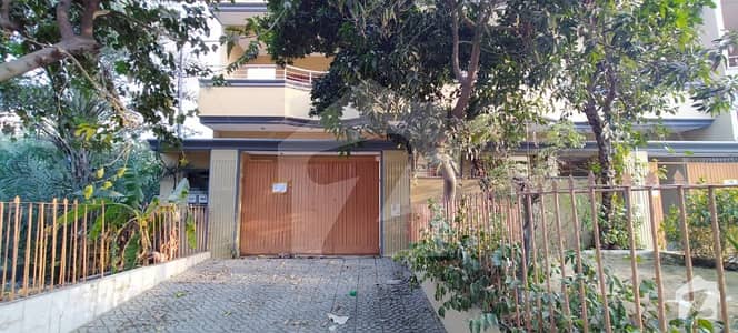 Gulistan E Jauhar Block 3 Ground Floor 3 Bed DD Main 100 Feet Road Gulistan E Jauhar Block 3 Ground Floor 3 Bed DD Main 100 Feet Road