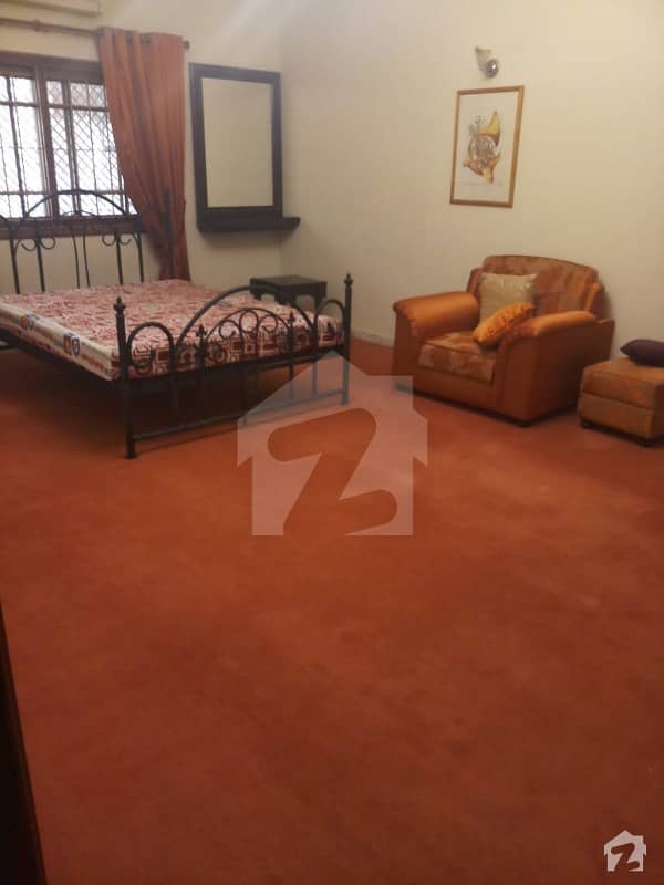 One Bed Room 500 Yard Ground Floor Fully Furnished