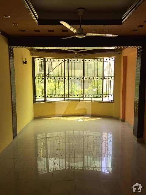 Affordable Flat For Sale In G-11