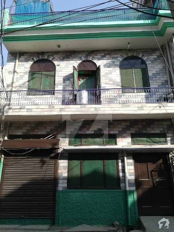 ٹینچ بھٹہ راولپنڈی میں 8 کمروں کا 8 مرلہ مکان 1.3 کروڑ میں برائے فروخت۔