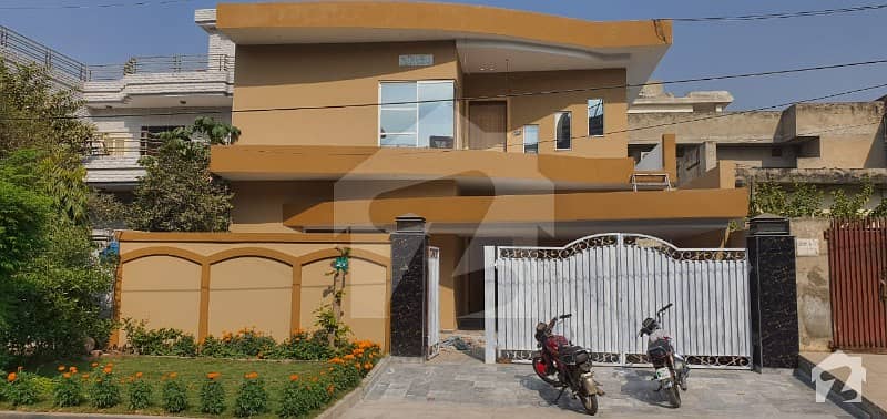 2250  Square Feet House In Punjab Govt Employees Society For Sale At Good Location