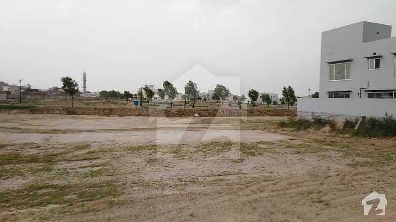 1 Kanal Plot On Excellent Location Ready To Build Your Dream House
