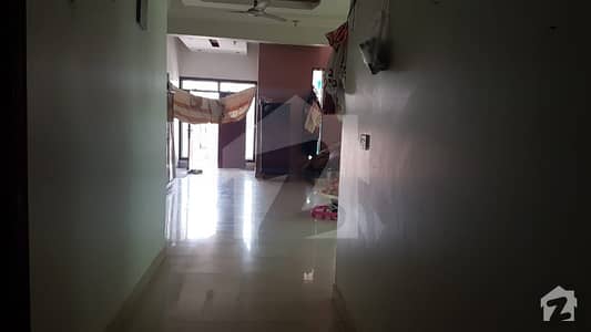 گلشنِ معمار گداپ ٹاؤن کراچی میں 4 کمروں کا 16 مرلہ فلیٹ 2.5 کروڑ میں برائے فروخت۔