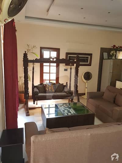 2nd Floor + Penthouse for Sale 6 Beds 2nd Floor + Penthouse for Sale 6 Beds